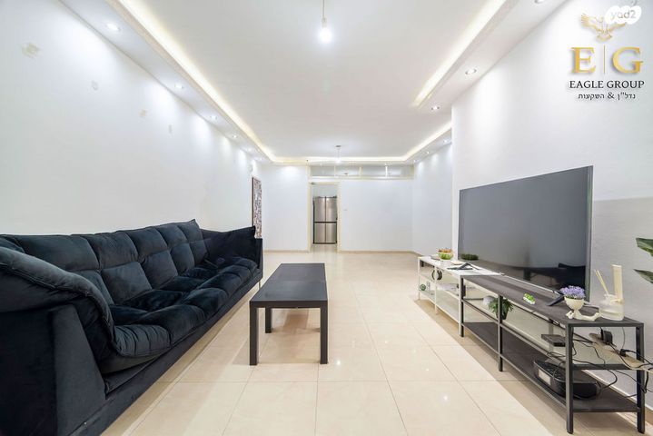 דירה, כובשי החרמון, רחובות