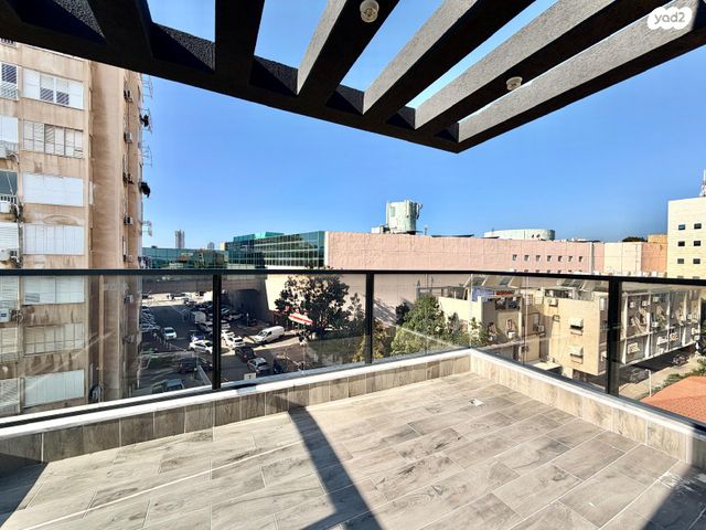 דופלקס, הפורצים 8, רמת אפרים, נתניה