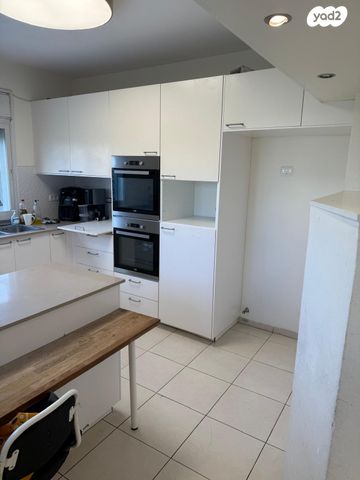 דופלקס, שדרות אבא חושי, חיפה