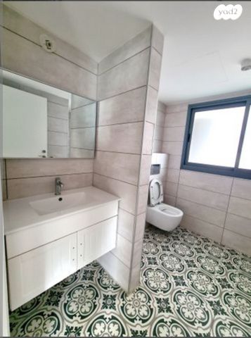 דירה, עלומים, אזור הבילויים, רמת גן