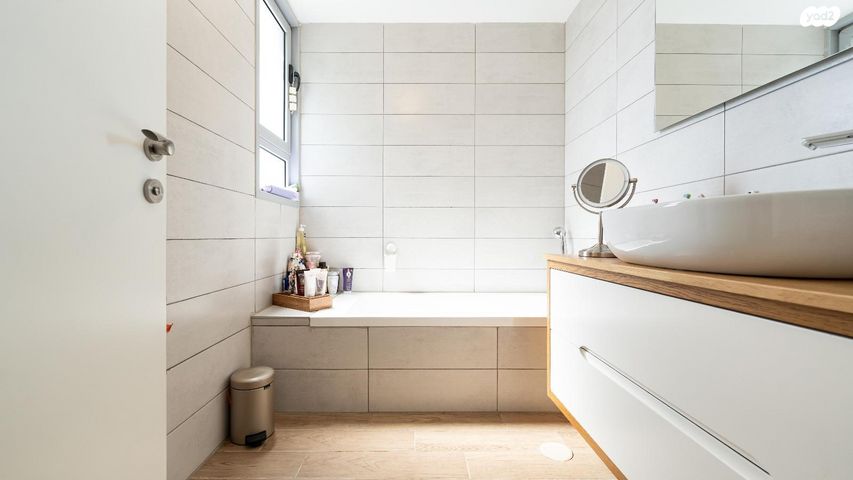 גג/ פנטהאוז, מרדכי בנטוב, תל אביב יפו