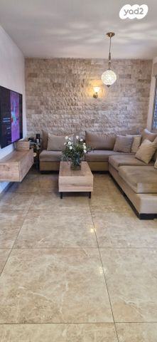 דופלקס, מגדל העמק