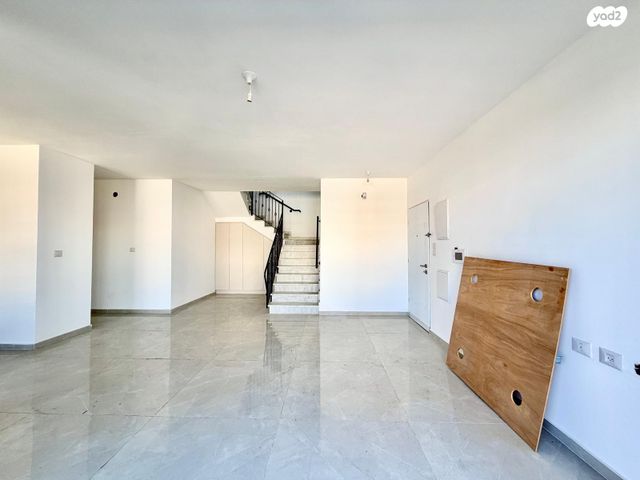 גג/ פנטהאוז, הפורצים 8, רמת אפרים, נתניה