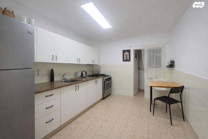 דירה, תרמ"ב 21, אברמוביץ', ראשון לציון