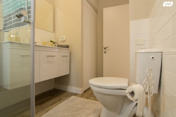 דירה, משה שרת 11, לב העיר, בת ים