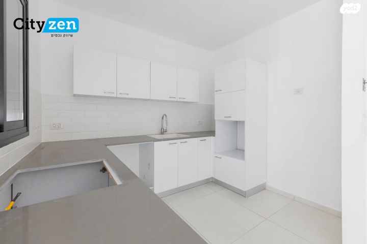 דירה, אמנון ליפקין שחק 3, נוף הטיילת, נתניה