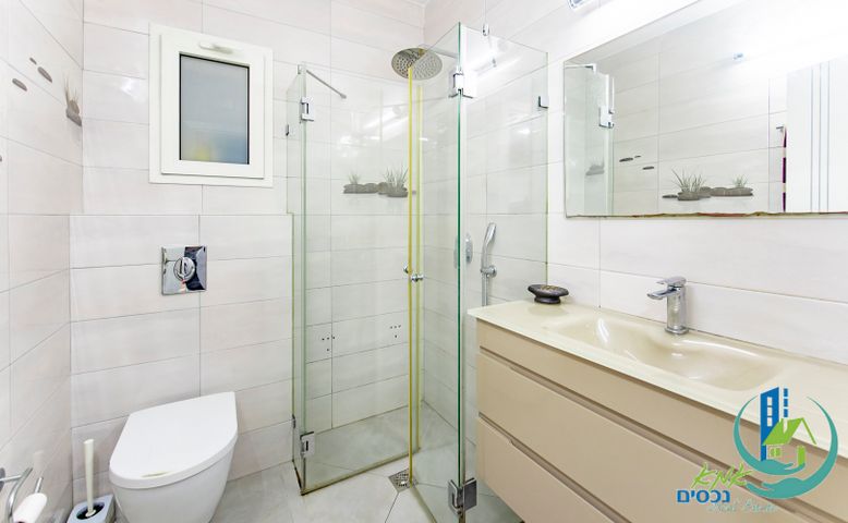 דירה, רבי יהודה הנשיא, פתח תקווה