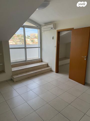 דופלקס, שדרות אבא חושי, חיפה