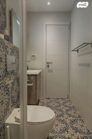 דירה, בית יעקב, מחנה יהודה - לב העיר, ירושלים