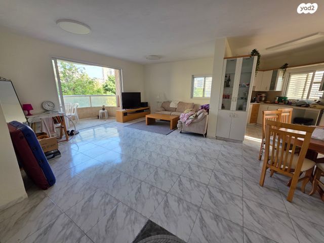 דירה, החפץ חיים, גלי הים, נתניה