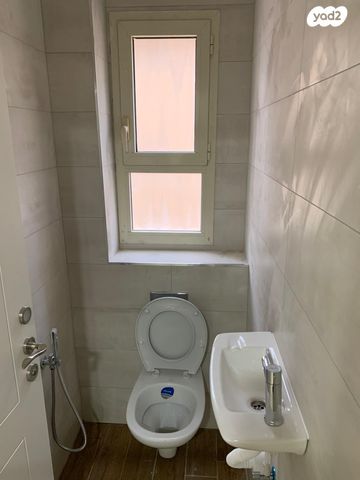 דירה, הרב קוק 5, צפון מערב מרכז העיר, נתניה