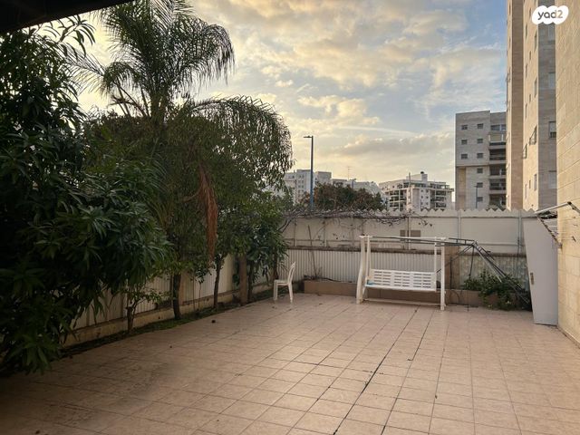 דירת גן, שבט בנימין, אשדוד