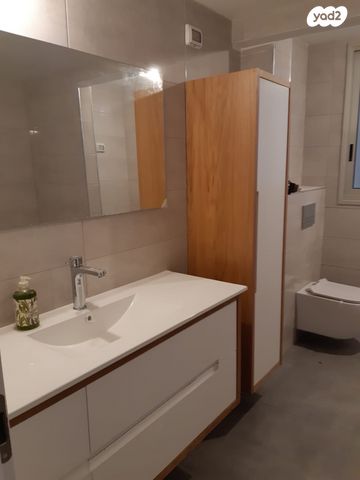 דירה, גאולה כהן, נוף השרון, נתניה