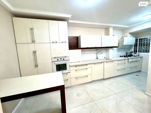 שרה ואהרון אהרונסון 