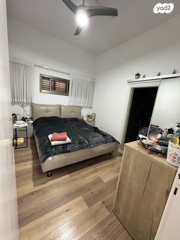 דו משפחתי, הנרייטה סולד, גבעה א', שביט, קרית אתא