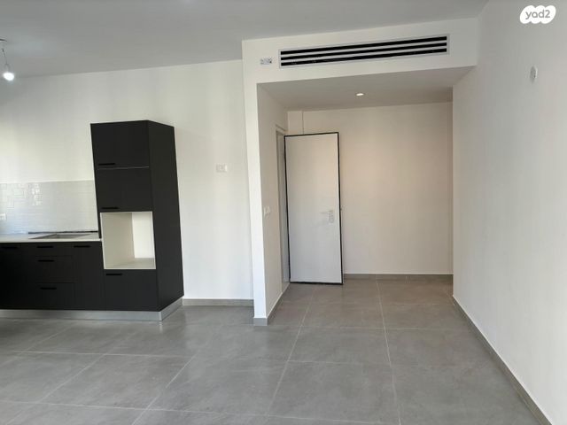 דירה, התחייה, כפר סבא