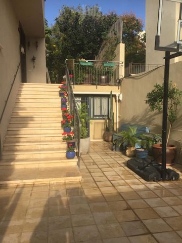דו משפחתי למכירה בתל אביב יפו (תיווך) — 4