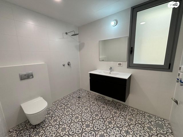 דירה, התחייה, כפר סבא