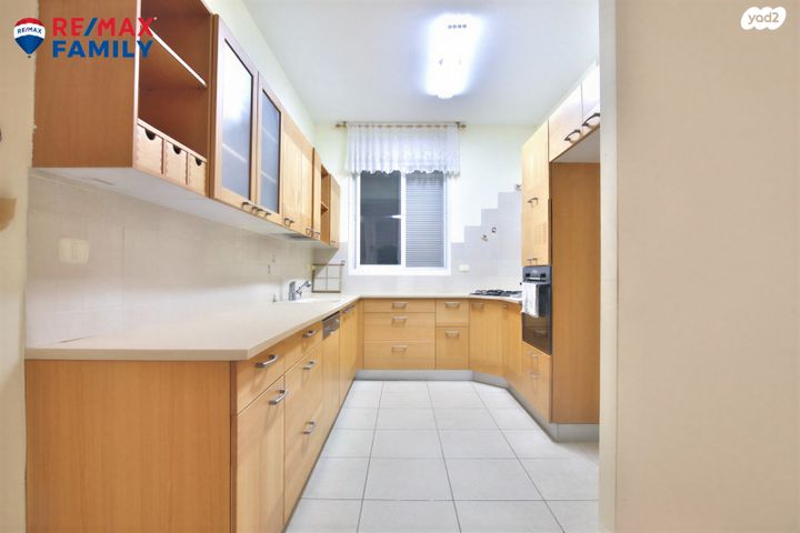 דו משפחתי, דובדבן 6, הפרפר, קרית ביאליק