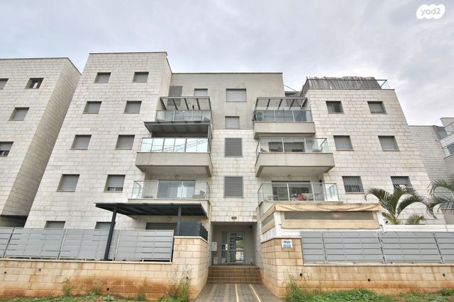 דירה, השחף 16, החותרים, טירת כרמל