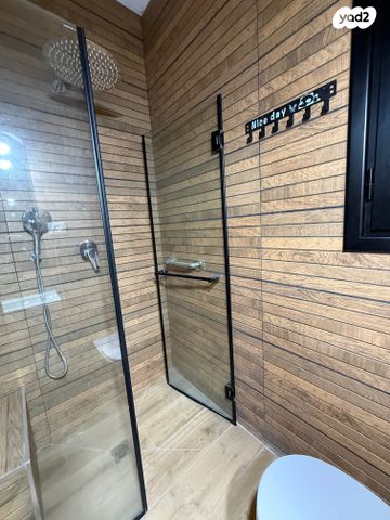 דירה, החלוצים 11, רובע הקריה, הסיטי, אשדוד