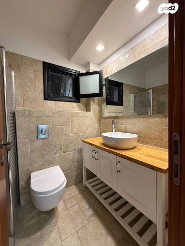 דירה, החלוצים 11, רובע הקריה, הסיטי, אשדוד