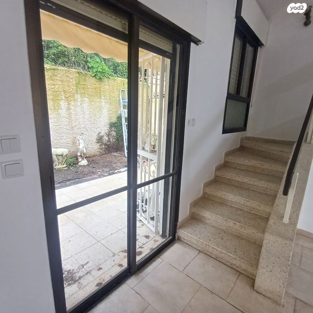 דופלקס, הנרייטה סולד, כרמל מרכזי - שד' קיש, חיפה