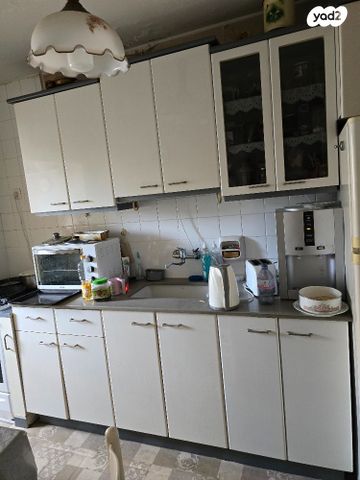 ברוך קרוא 12