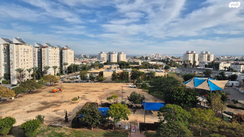 דירה, חללי אגוז, גני אביב, לוד