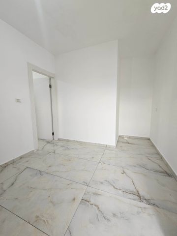 דירה, יהודה הלוי, קרית ים ג', קרית ים