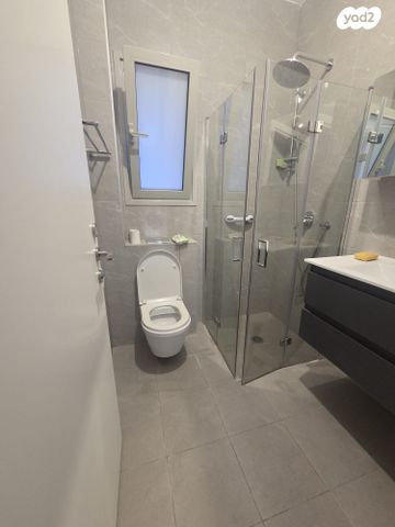 דירה, רעננה