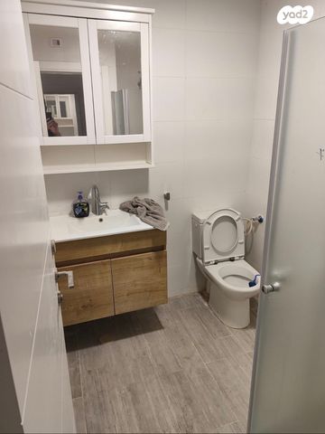 יחידת דיור, שדרות העם הצרפתי, שכונת הותיקים, רמת גן