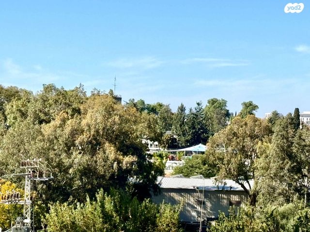 דירה, הרצליה