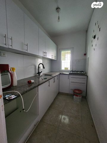 דירת גן, החיזיון, קרית שלום, תל אביב יפו