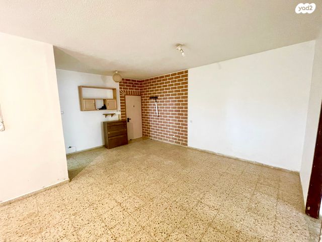 דירה, כורש, שכון עובדים, עפולה