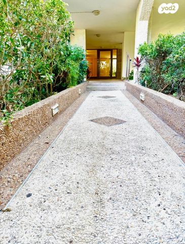 דירה, טשרניחובסקי 82, מעוז, כפר סבא