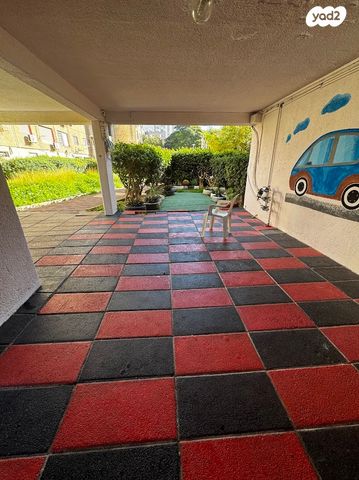 דירה, שדרות זלמן שז"ר 27, עין שרה, נהריה