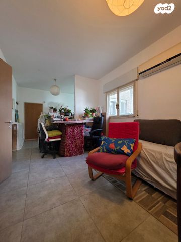 דירה, קרן היסוד 65, מרכז העיר, סביניה, הוותיקה, קרית ביאליק