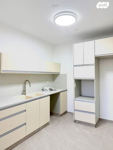 דירה, טשרניחובסקי 82, מעוז, כפר סבא