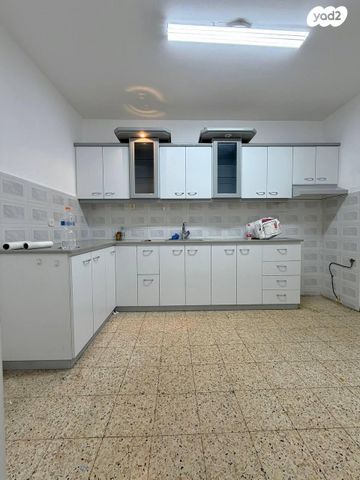 דירה, חיים 8, אפק, קרית ביאליק