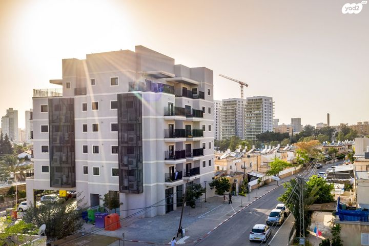 גוש עציון 10