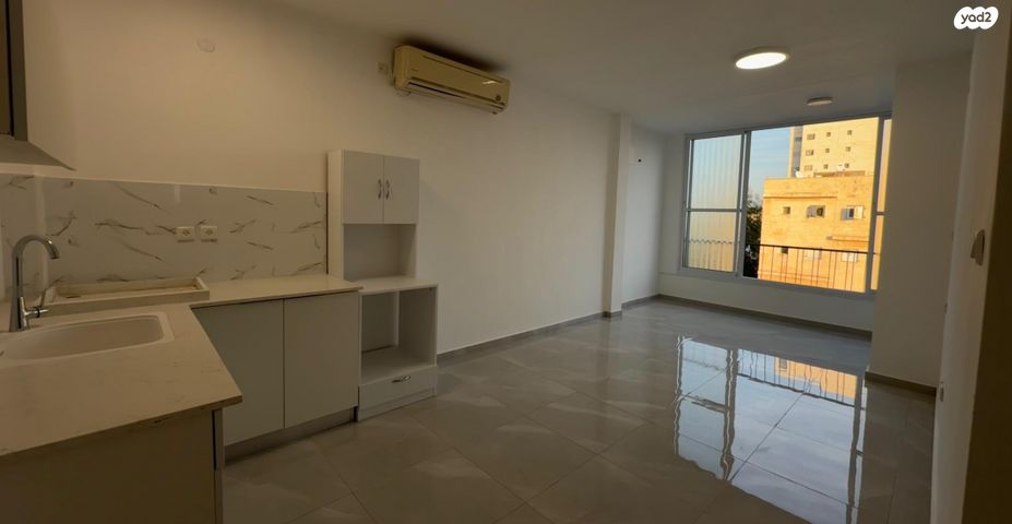 דירה, אברהם שפירא, השופטים צפון, רמלה