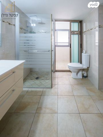 דירה, וייצמן, עיר, מרכז העיר, נהריה