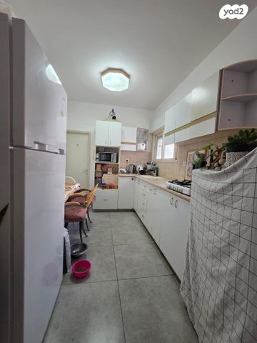 דירה, קרן היסוד 65, מרכז העיר, סביניה, הוותיקה, קרית ביאליק