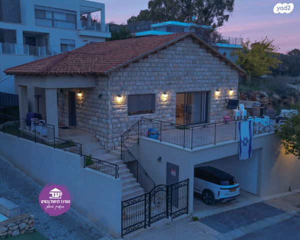 בית פרטי/ קוטג', דרך הצבר, ראש פינה