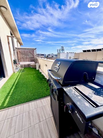 גג/ פנטהאוז, נחלת בנימין 133, פלורנטין, תל אביב יפו