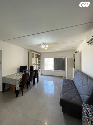 דירה, פנחס לבון 1, קרית ים ד', קרית ים