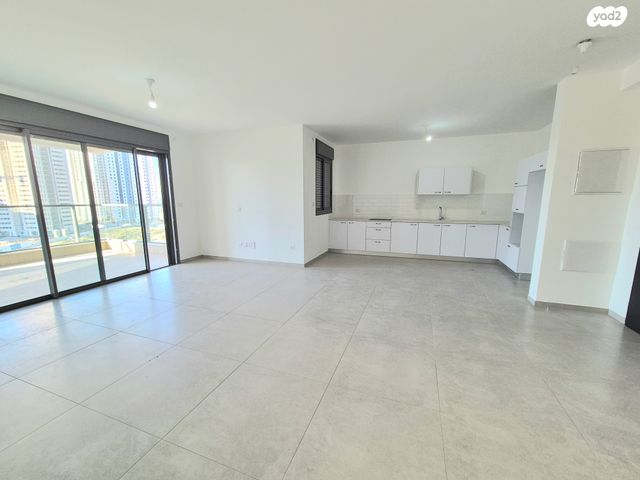 דירה, שדרות בנימין 90, רמת חן ובן ציון, נתניה