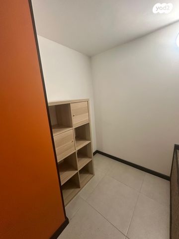 דירה, אחד העם 7, חיפה