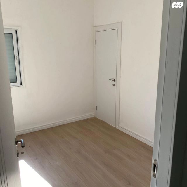 דירה, כנפי נשרים, קרית בורוכוב, רמת גן